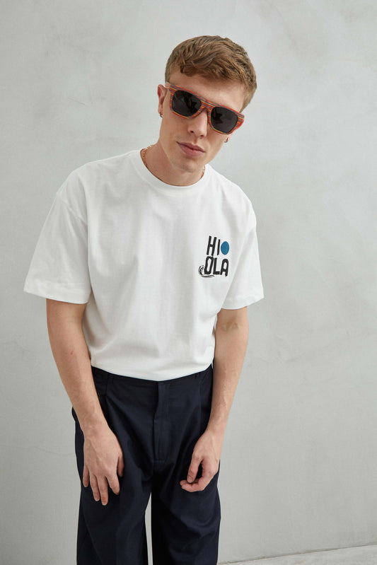 Camiseta blanca oversize unisex con diseño HI-OLA-HOLA, estilo surf y playa