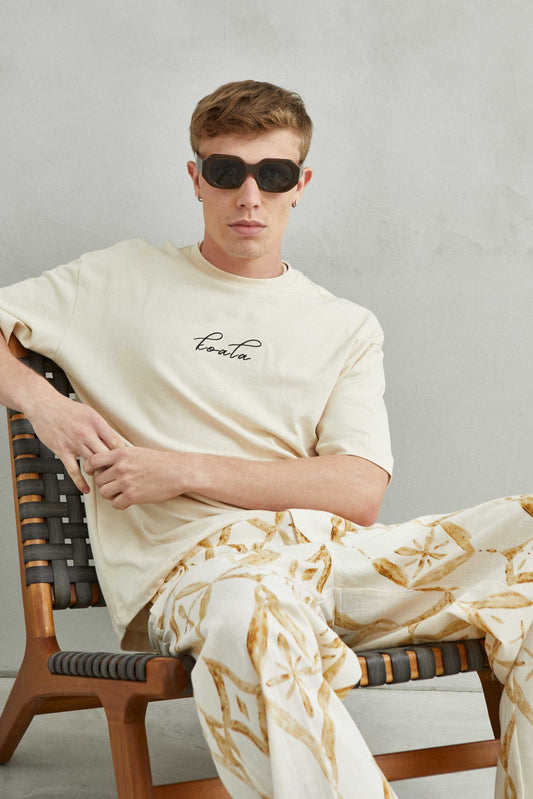 Camiseta beige oversize unisex con diseño de koala y refresco, estilo australiano