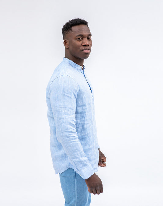 Camisa polera de lino celeste cuello mao básico