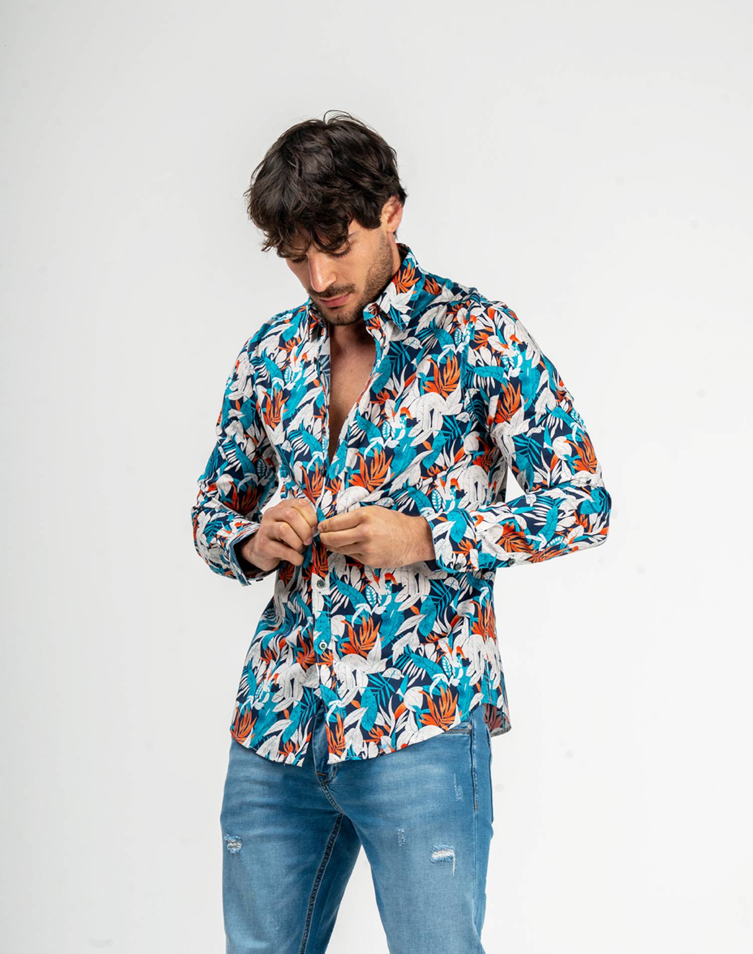 Camisa manga larga de flores para hombre