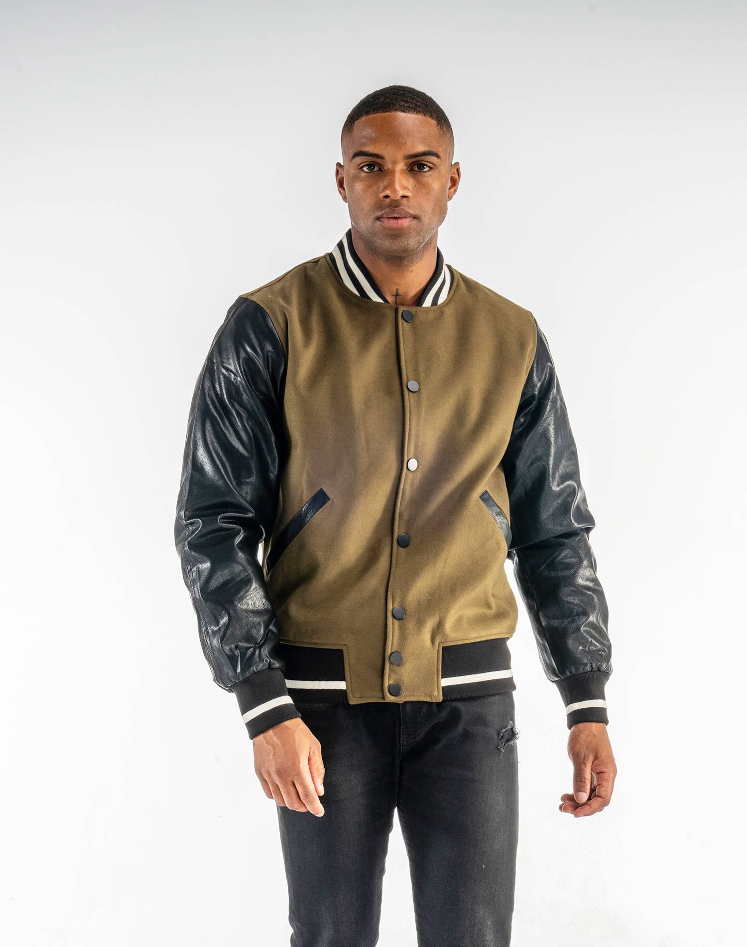 Chaqueta bomber de paño con manga de polipiel para hombreAbrigos / ChaquetasVerdeS