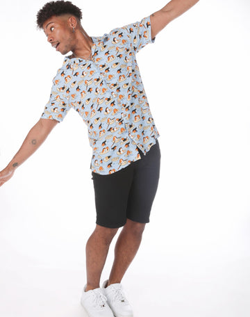Camisa hawaiana perro en barca