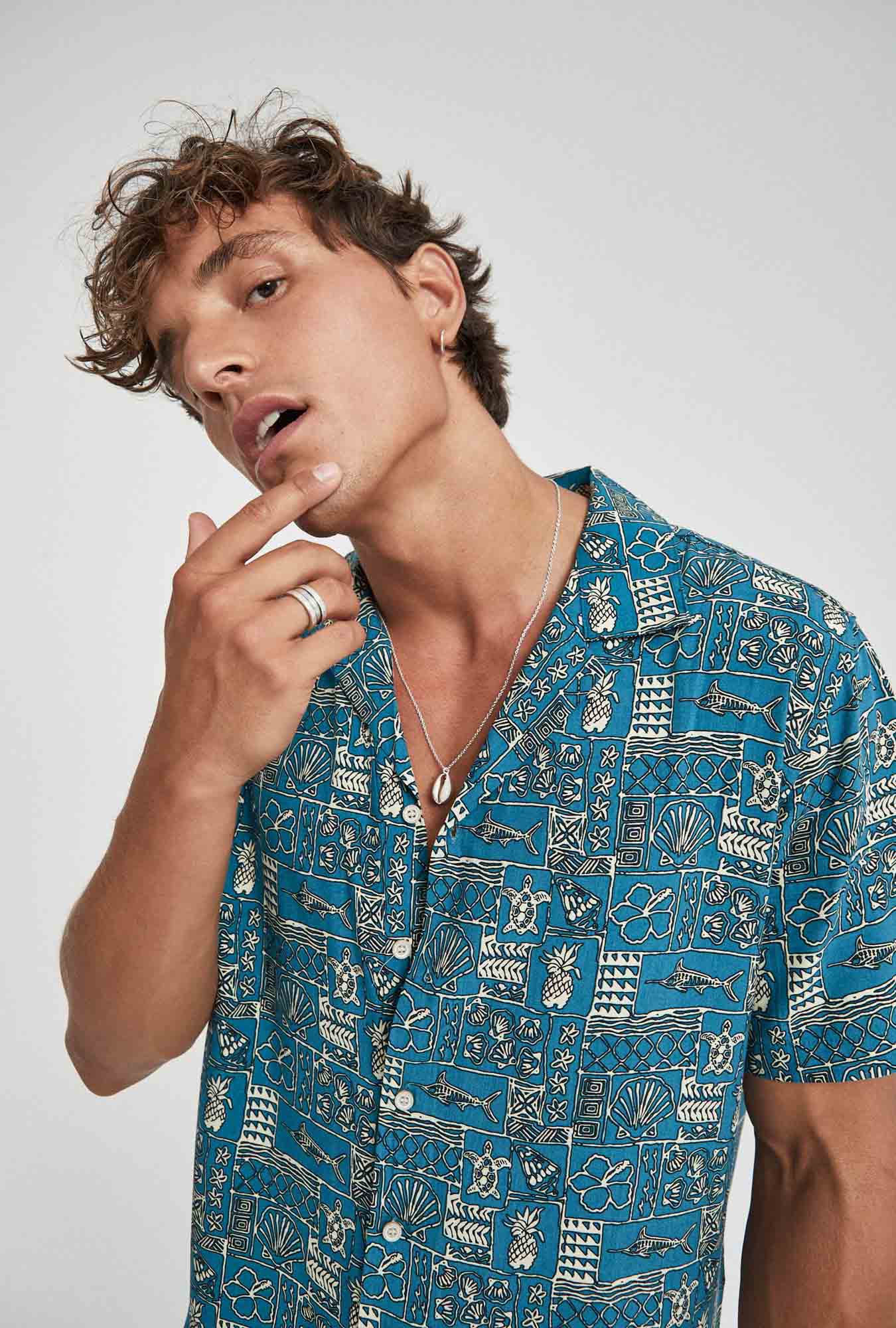 Camisa hawaiana turquesa postales