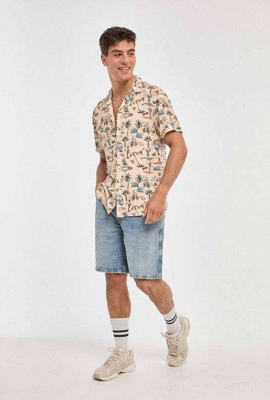 Camisa hawaiana beis de playa