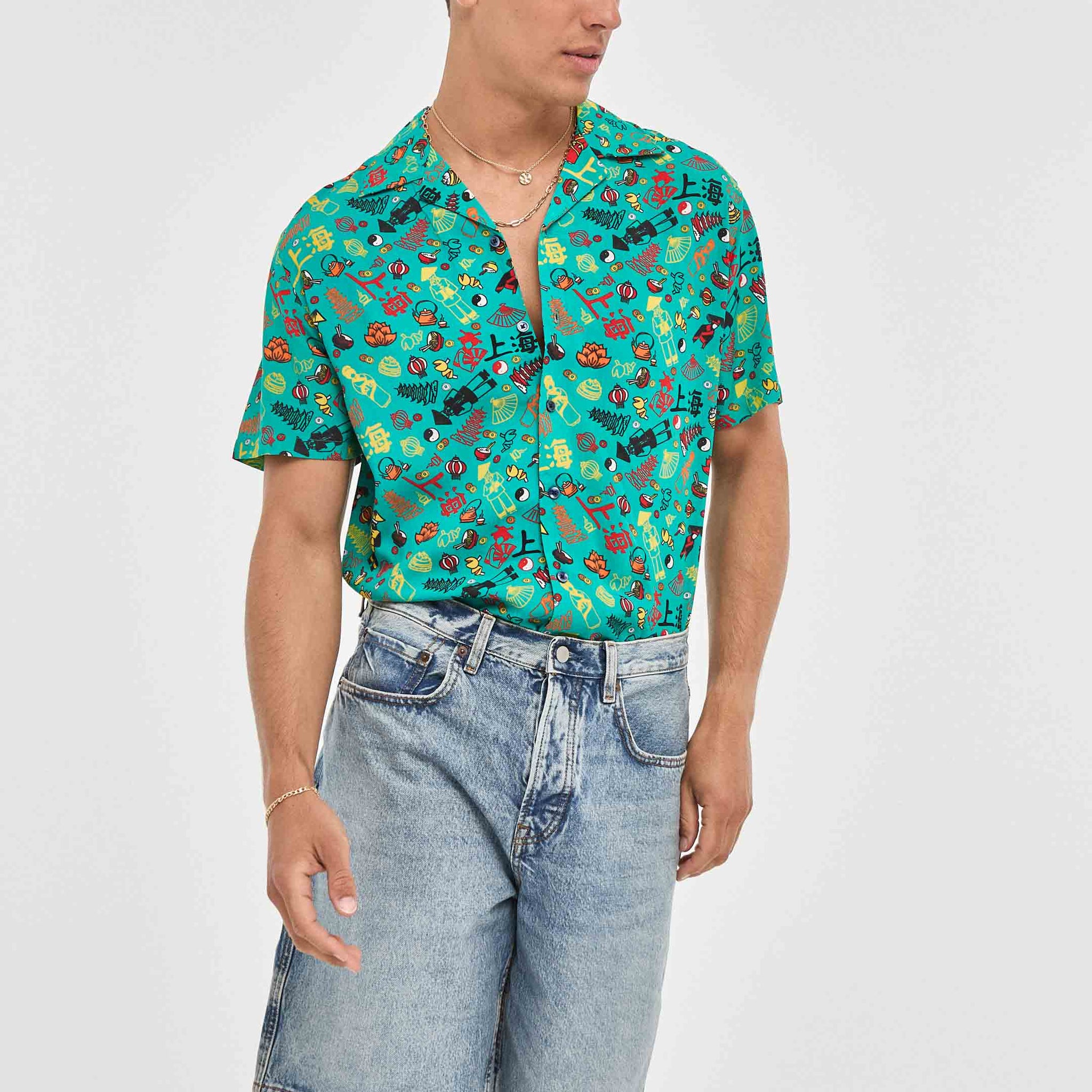 Camisa hawaiana verde de shanghai cultura asiatica