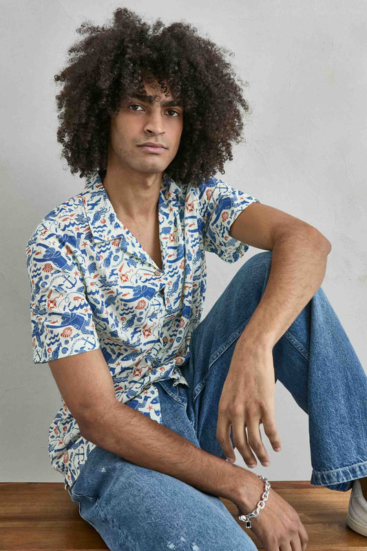 Camisa blanca hombre 100% algodón con estampado marinero