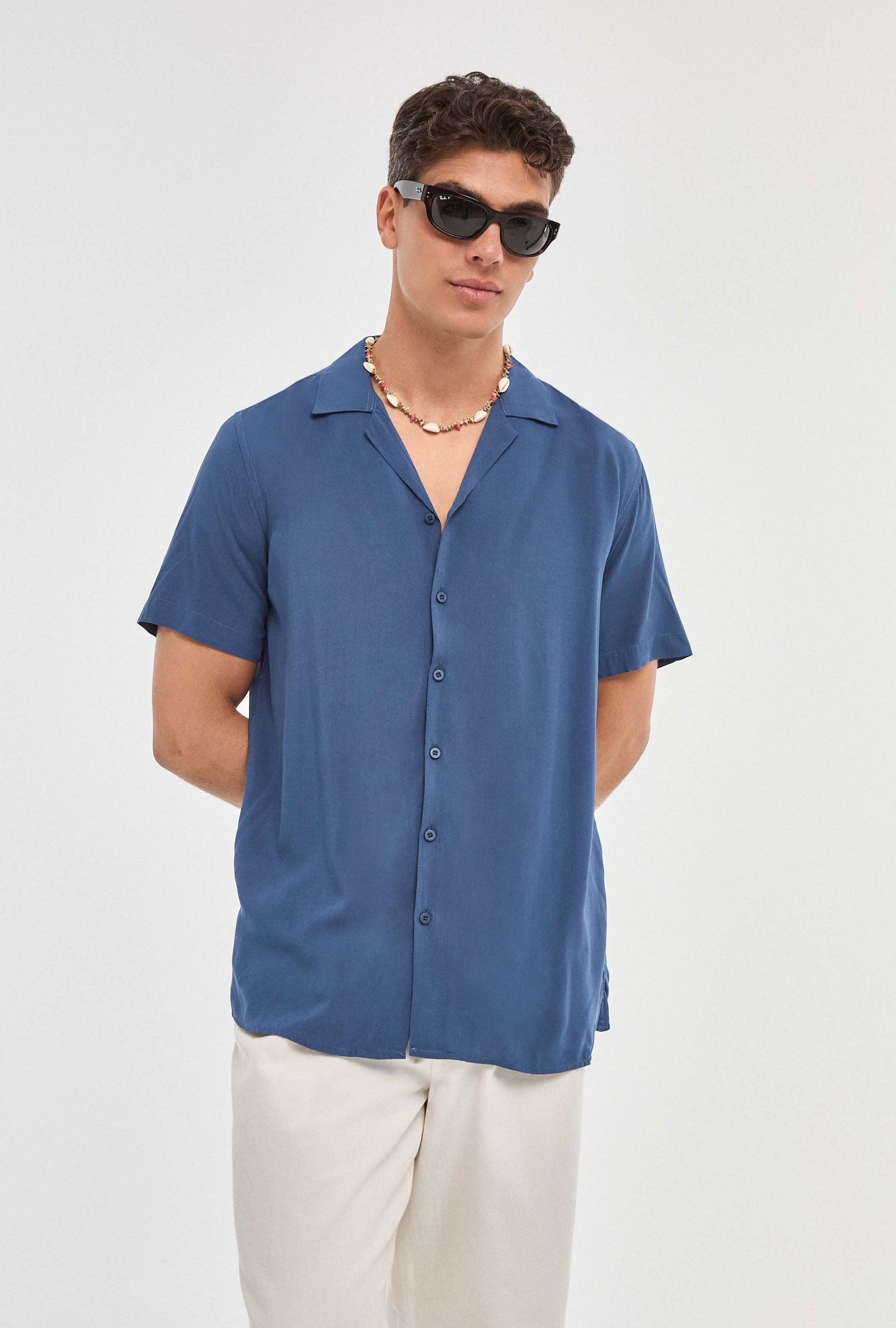 Camisa hawaiana azul para hombre, fresca y ligera, ideal para verano