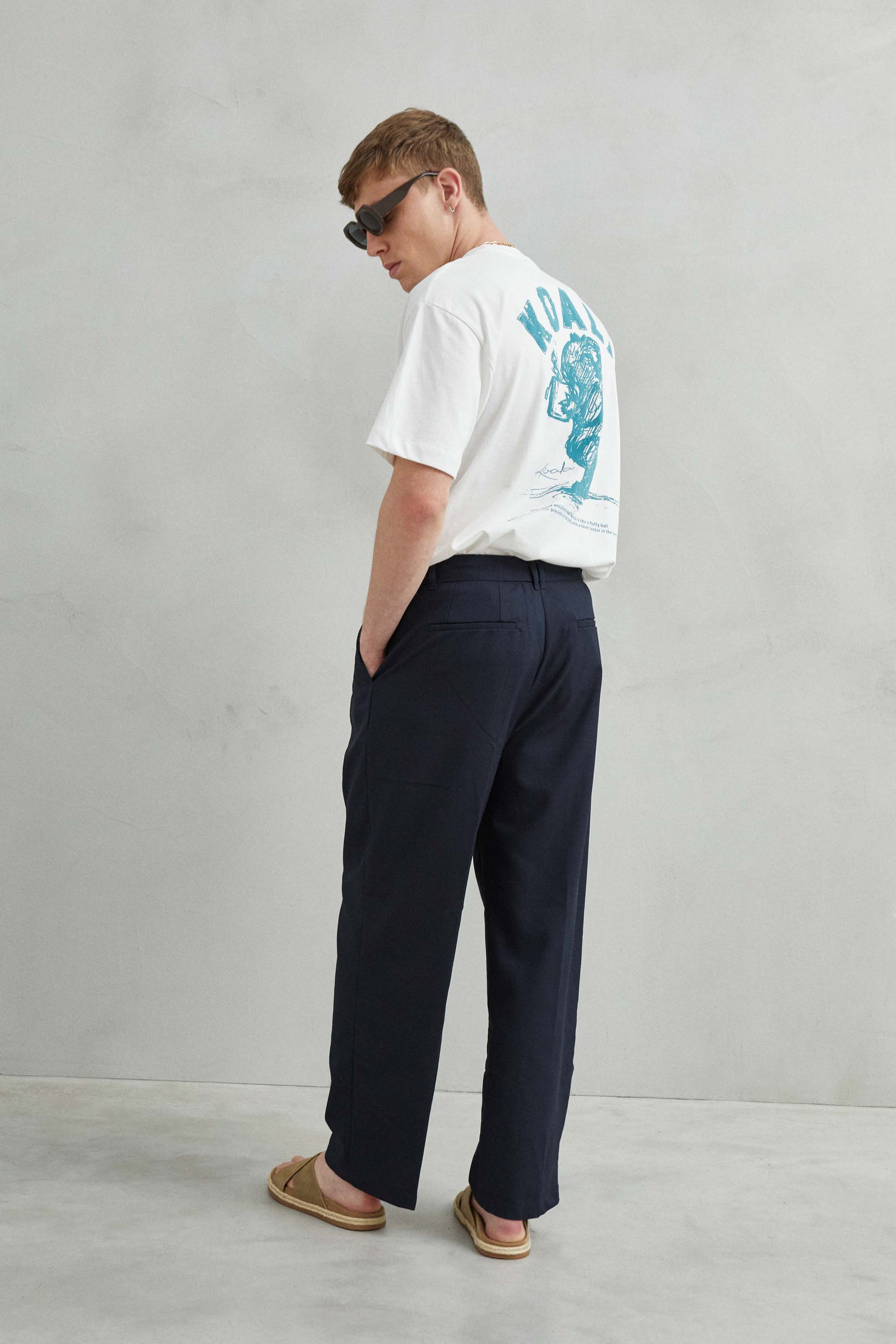 Camiseta oversize transpirable con diseño koala, perfecta para verano