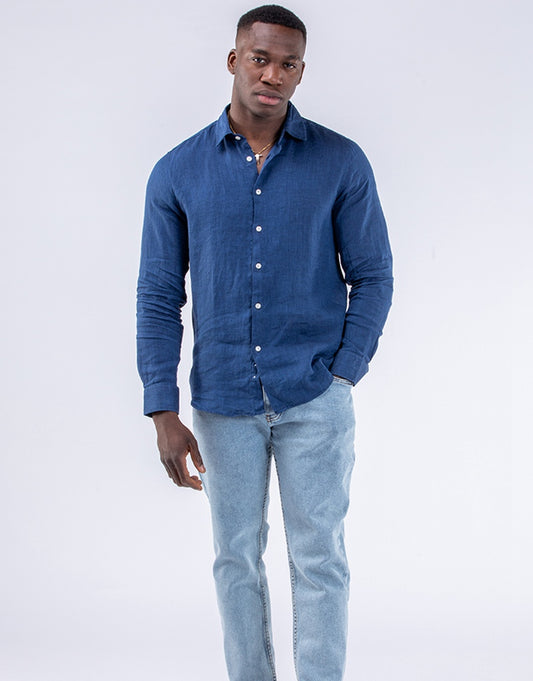 Camisa de lino azul marino cuello camisero básico