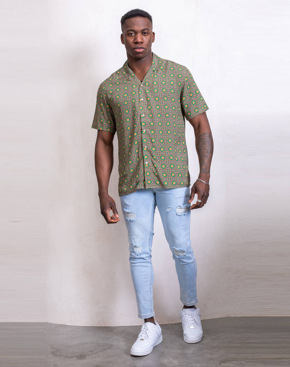 Camisa hawaiana geometrica verdeCamisas manga cortaBlancoS