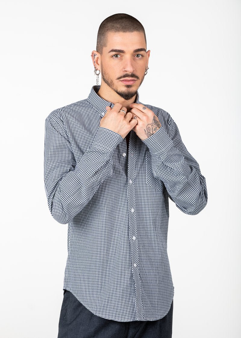 Camisa azul marino de cuadros pequeños con bolsilloCamisas manga largaAzul marinoS