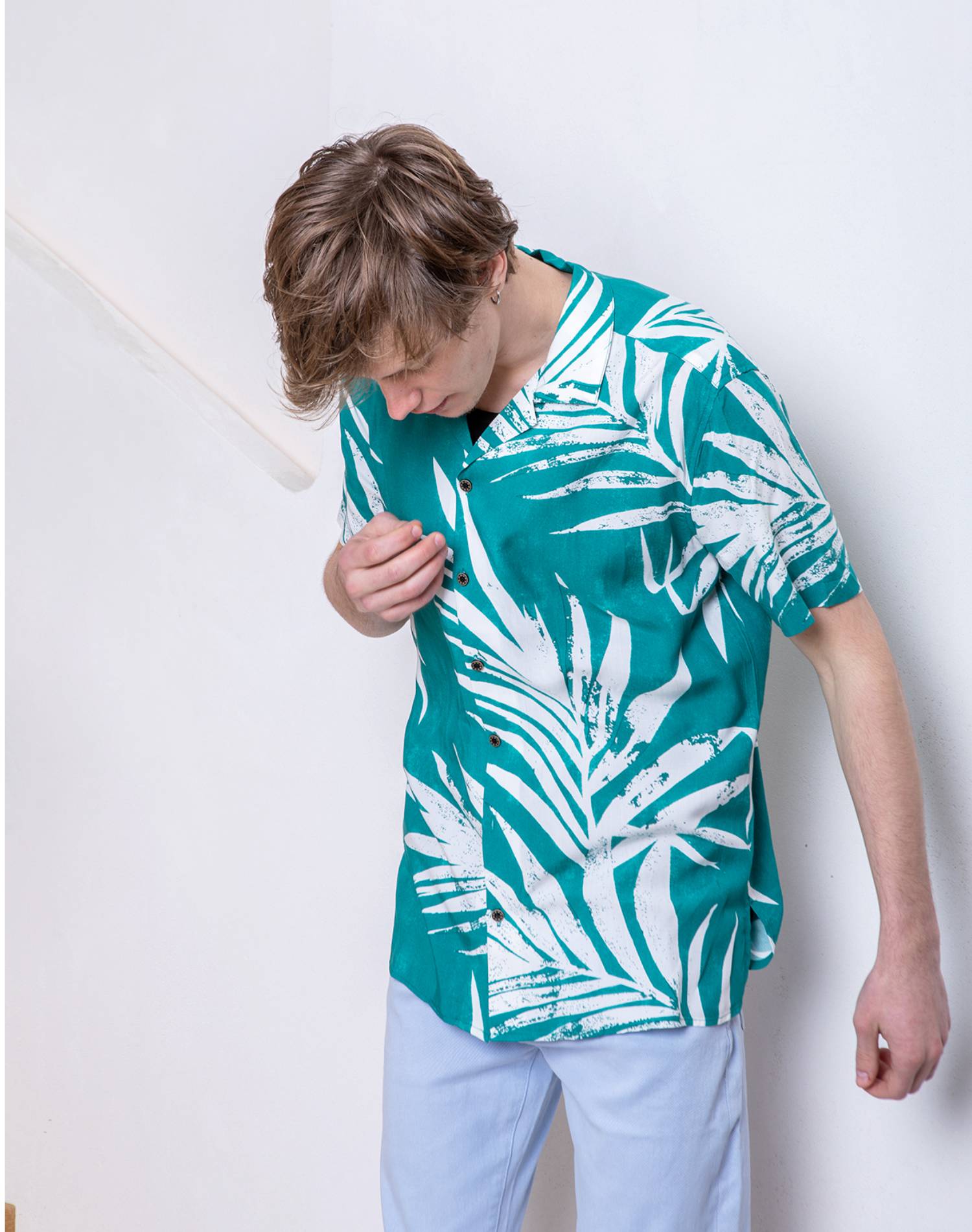 Camisa hawaiana de hojasCamisas manga cortaVerdeS