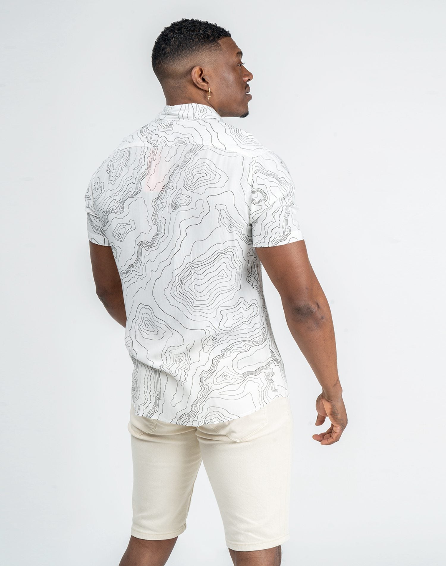Camisa hawaiana de rayas negrasCamisas manga cortaBlancoS