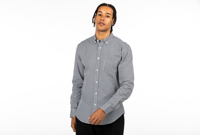 Camisa negra de cuadros pequeños con bolsilloCamisas manga largaNegroS