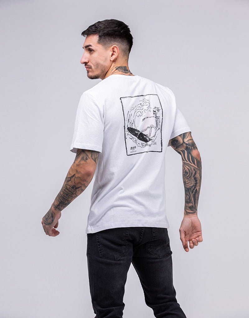 Camiseta vintage de surf con calavera CaliforniaCamisetas manga cortaNegroS
