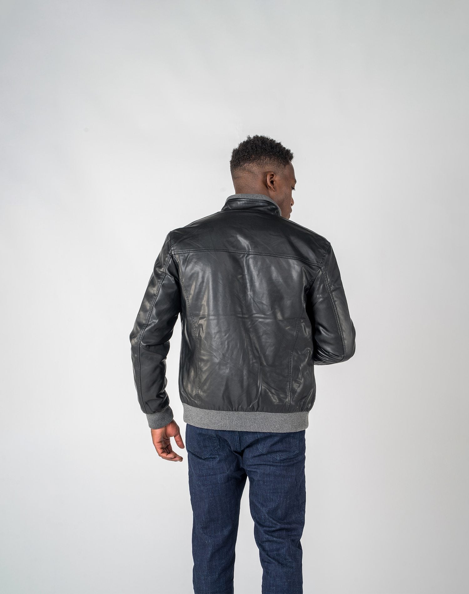 Chaqueta bomber de polipiel para hombresAbrigos / ChaquetasNegroS