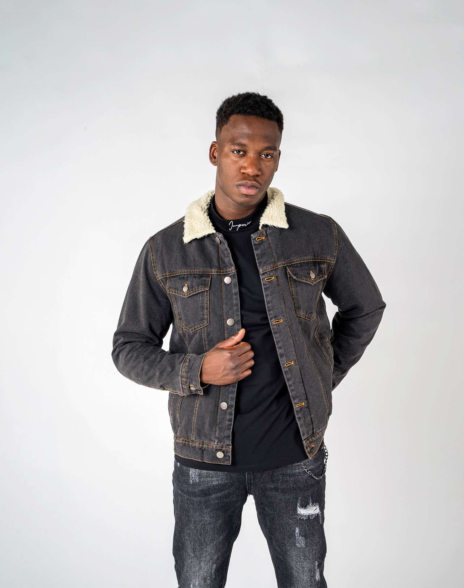 Chaqueta vaquera con borrego en el cuello negraAbrigos / ChaquetasNegroS