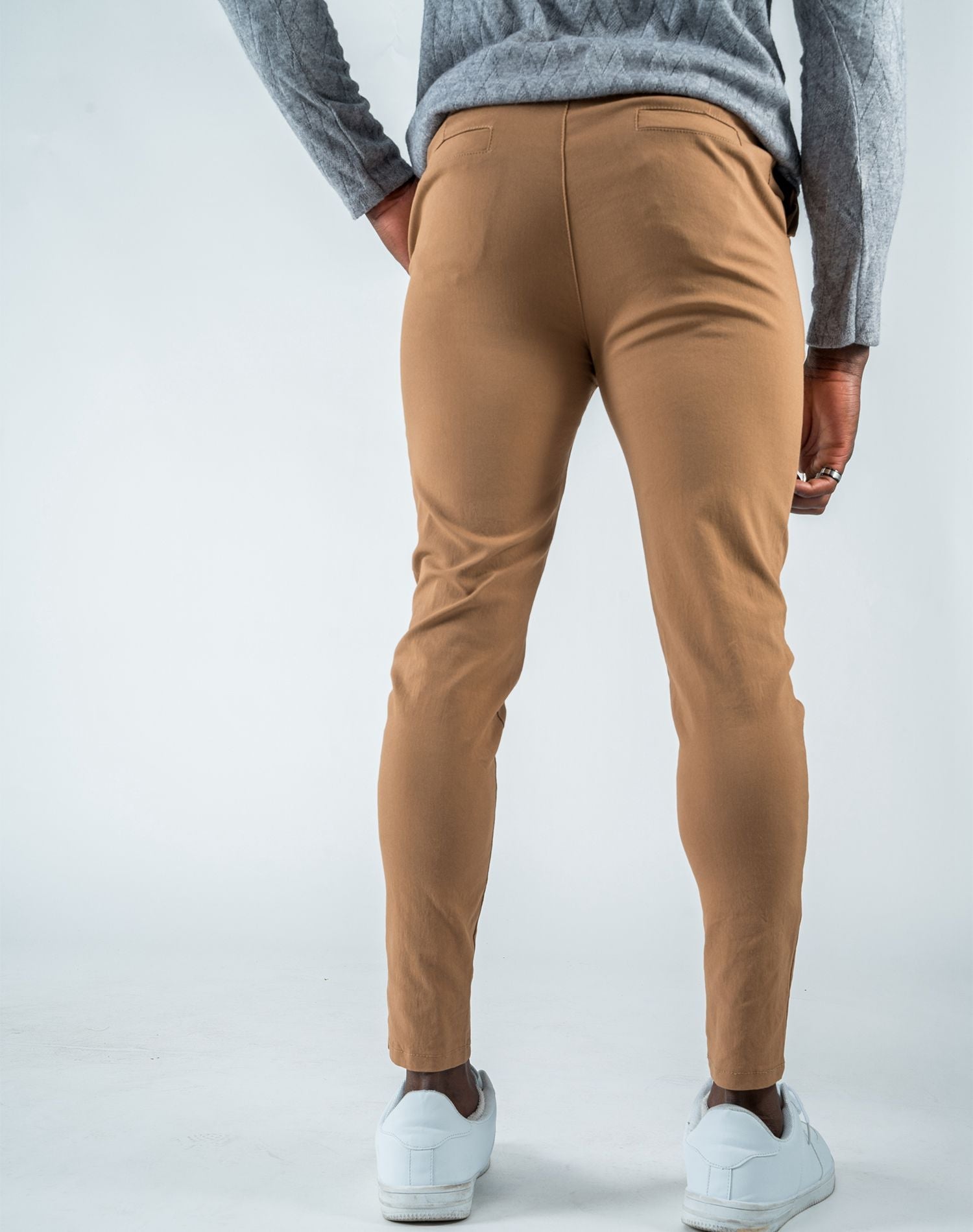 Pantalón chino skinny fit elastizadaPantalones largosCamelS